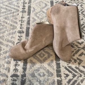 Kenneth Cole Reaction Suede Ankle Boots Size 9.5